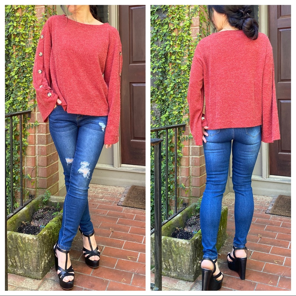 ✨LAST✨Flare sleeves stylish top with buttons trim - Picture 5 of 7